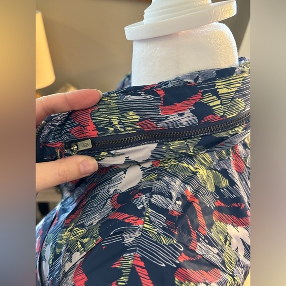 NWT FP Movement Off The Grid Printed Vest in Supernova Floral - Picture 7 of 15